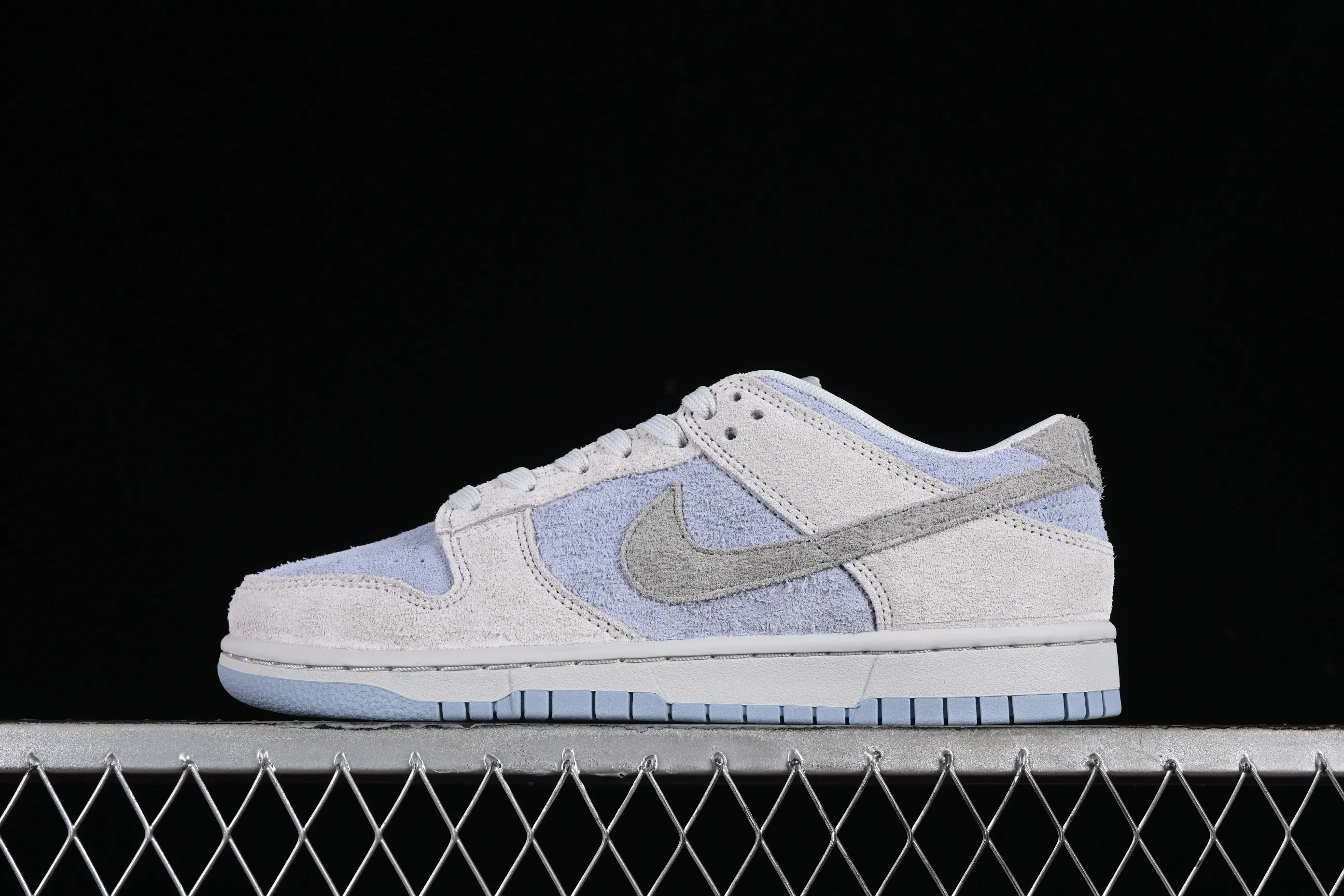 All categories Nk SB Dunk series Nk SB Dunk Low low-top sneakers Nk Dunk Low Frozen 2.0 SB low-top casual sneakers FZ3779-025